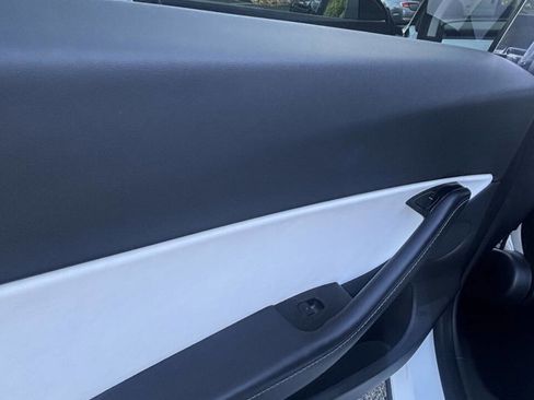 Used 2020 Tesla Model Y Long Range AWD/4WD image 14