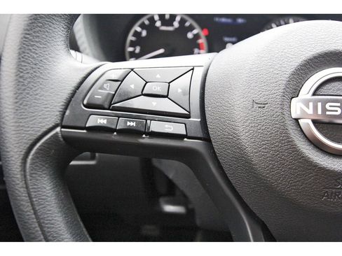 Used 2025 Nissan Sentra S FWD image 13