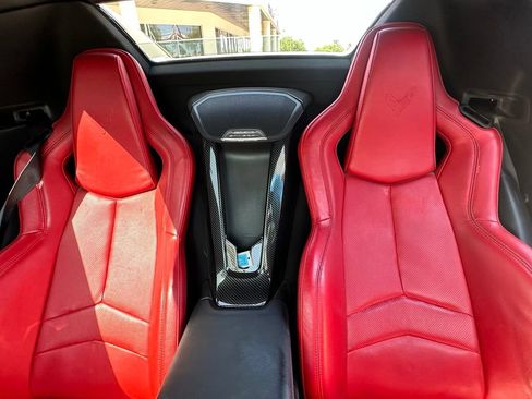Used 2021 Chevrolet Corvette Stingray Convertible w/ Z51 Performance Package RWD image 25