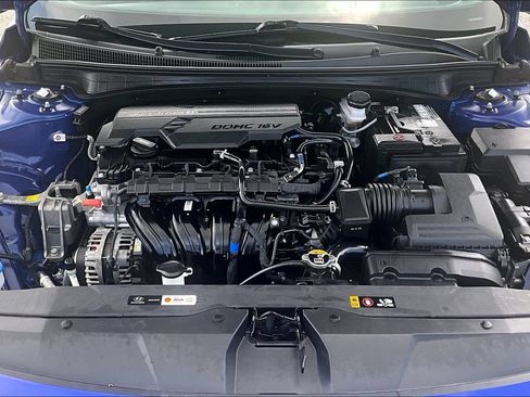 Used 2023 Hyundai Elantra Limited w/ Cargo Package FWD image 29