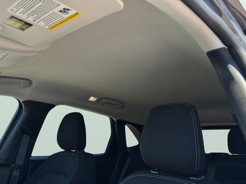 Used 2025 Ford Escape Active image 18