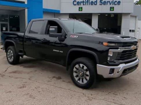 New 2025 Chevrolet Silverado 2500 LT image 2