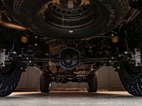 Used 2025 Jeep Gladiator Mojave image 15