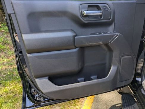 New 2026 Chevrolet Silverado 1500 Custom Trail Boss AWD/4WD image 8