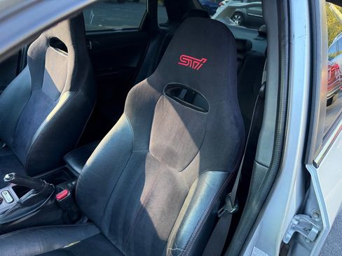 Used 2011 Subaru Impreza WRX STI image 39