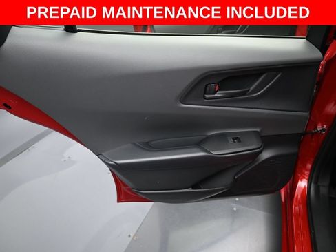 Certified 2025 Toyota Prius LE FWD image 26