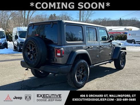 Used 2022 Jeep Wrangler Unlimited Sport AWD/4WD image 4