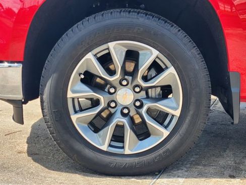 Used 2024 Chevrolet Silverado 1500 LT image 10