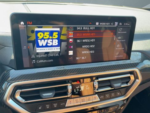 Used 2024 BMW X4 M40i w/ Premium Package image 28