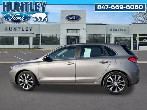 Used 2020 Hyundai Elantra GT image 7