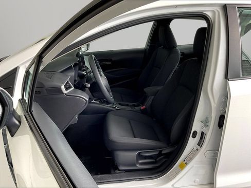Used 2024 Toyota Corolla LE FWD image 23