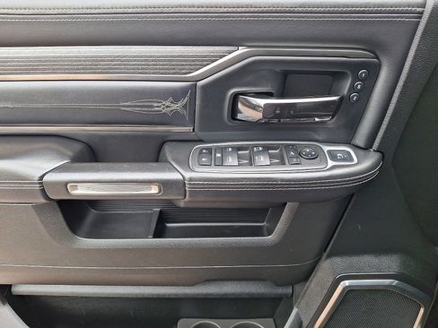 Used 2022 RAM 2500 Limited w/ Night Edition AWD/4WD image 12