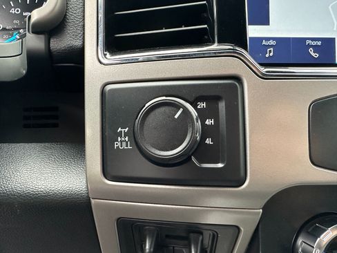 Used 2022 Ford F250 Lariat w/ Tremor Off-Road Package image 38