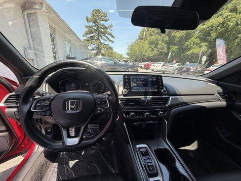 Used 2020 Honda Accord Sport image 9