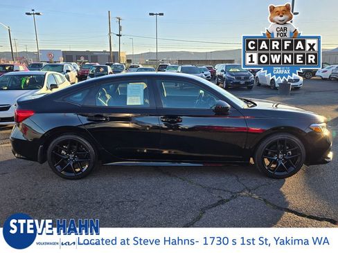 Used 2023 Honda Civic Sport image 6