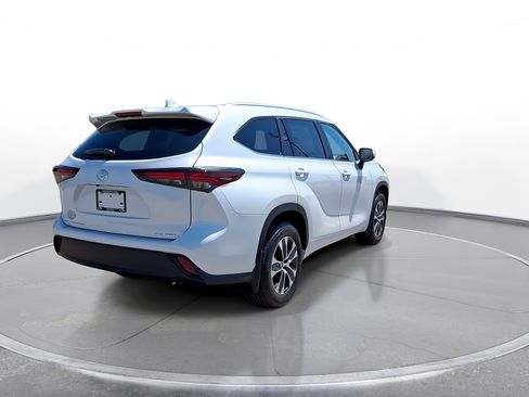 New 2026 Toyota Highlander XLE AWD/4WD image 7