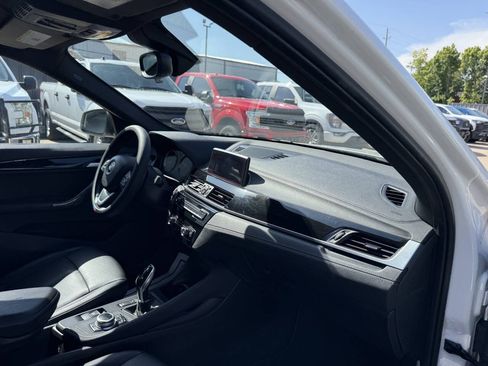 Used 2020 BMW X1 xDrive28i w/ Convenience Package AWD/4WD image 9