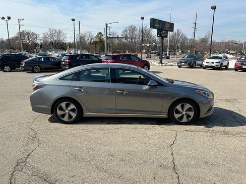 Used 2017 Hyundai Sonata Limited w/ Ultimate Package 02 image 5