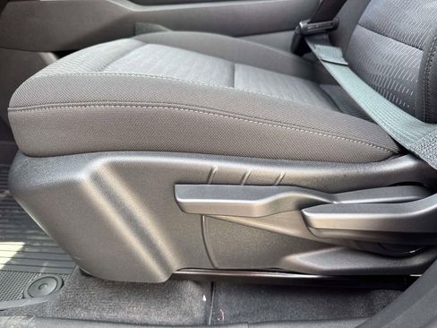 New 2026 Chevrolet Equinox LT w/ Safety and Technology Package FWD image 16