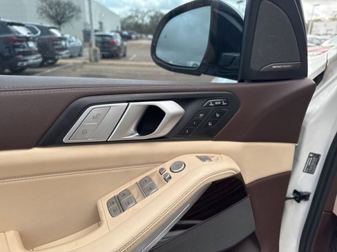 Used 2019 BMW X7 xDrive40i w/ Premium Package image 13