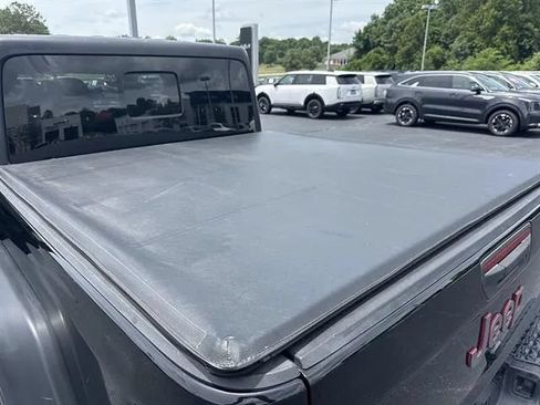 Used 2020 Jeep Gladiator Rubicon AWD/4WD image 5
