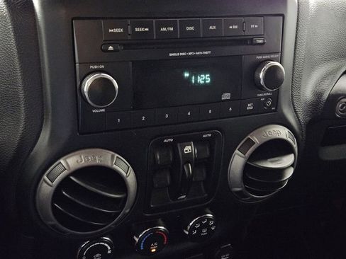 Used 2016 Jeep Wrangler Unlimited Sport w/ Quick Order Package 24S image 15