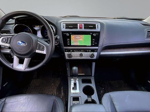 Used 2017 Subaru Outback 2.5i Limited AWD/4WD image 7