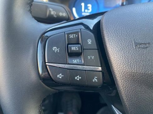 Used 2025 Ford Escape Platinum AWD/4WD image 9