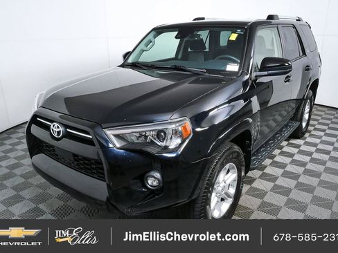 Used 2021 Toyota 4Runner SR5 AWD/4WD image 29