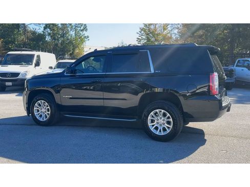 Certified 2020 GMC Yukon SLT image 6