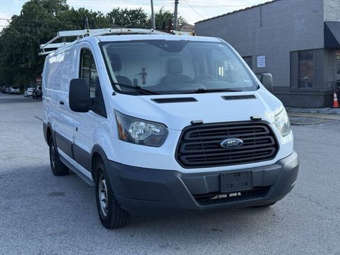 Used 2015 Ford Transit 150 130 Low Roof RWD image 3