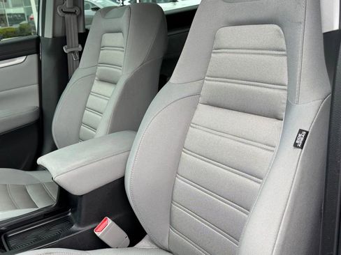 Used 2018 Honda CR-V LX image 9