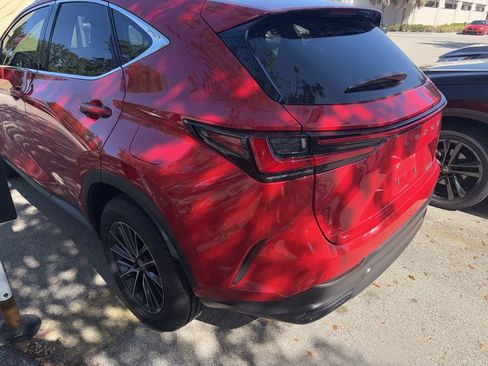 Used 2025 Lexus NX 250 FWD w/ Towing Package (2000 Lbs) image 8