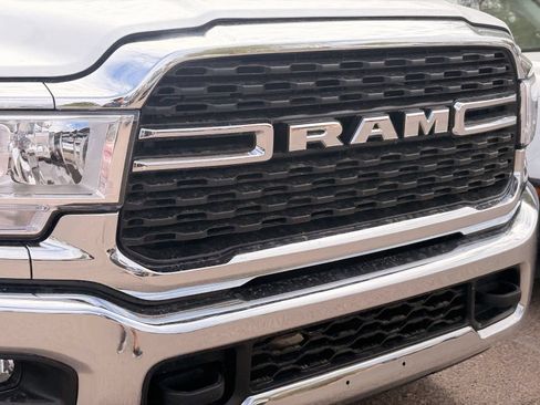 Used 2024 RAM 2500 Big Horn AWD/4WD image 4