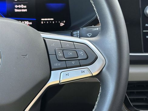 Used 2022 Volkswagen Taos SE image 23