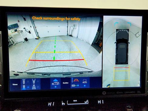 Used 2024 Toyota Sequoia Platinum image 18