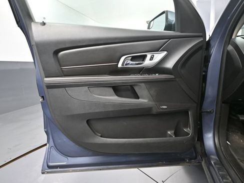 Used 2014 GMC Terrain SLE FWD image 16