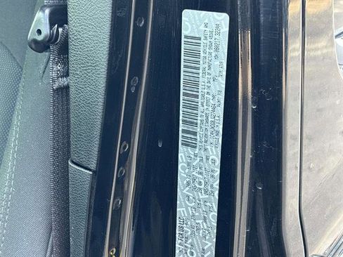 Used 2018 Jeep Wrangler Unlimited Sport S image 28