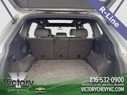 Used 2021 Volkswagen Tiguan SE R-Line image 19