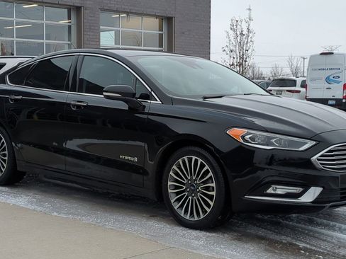 Used 2018 Ford Fusion Titanium image 9
