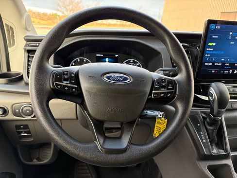Used 2025 Ford Transit 350 XLT image 23