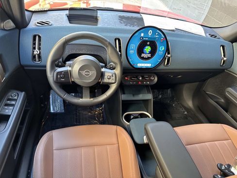 Certified 2025 MINI Cooper Countryman S image 7