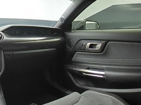 Used 2019 Ford Mustang Shelby GT350 w/ Technology Package RWD image 23