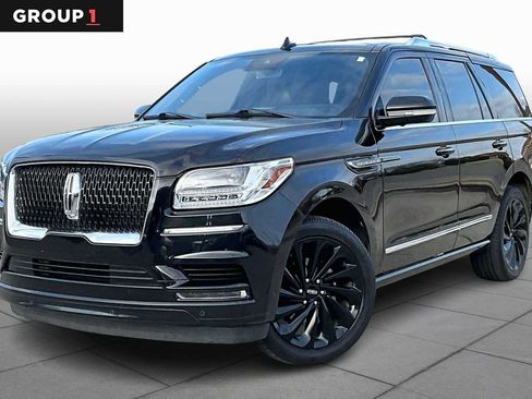 Used 2021 Lincoln Navigator Reserve image 1