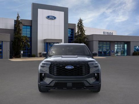 New 2026 Ford Explorer ST-Line w/ ST-Line Street Pack AWD/4WD image 6