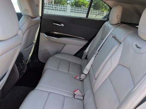 Used 2019 Cadillac XT4 Premium Luxury FWD image 14