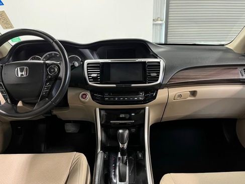 Used 2016 Honda Accord EX-L image 19