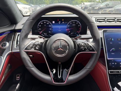 Certified 2023 Mercedes-Benz S 500 4MATIC image 9