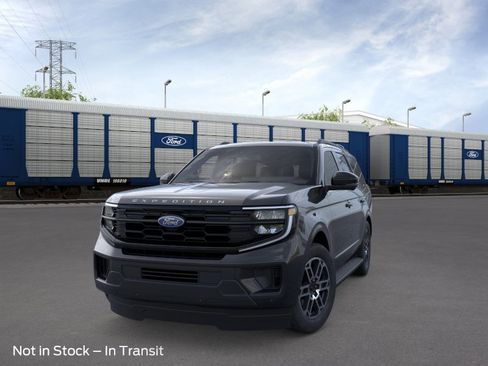 New 2026 Ford Expedition Active RWD image 2