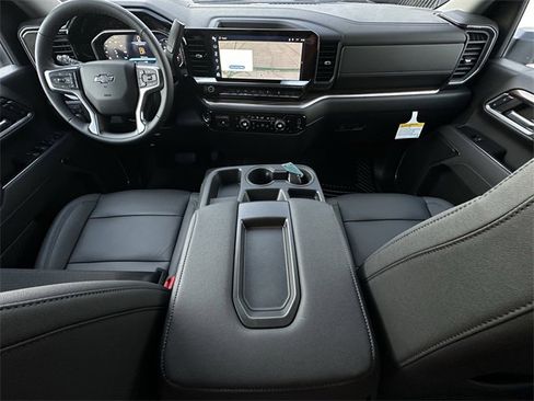 New 2026 Chevrolet Silverado 2500 LT w/ Trail Boss Package image 9